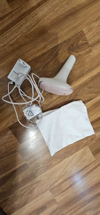 Lumea Seria 7000
Epilator IPL
SC1994/00