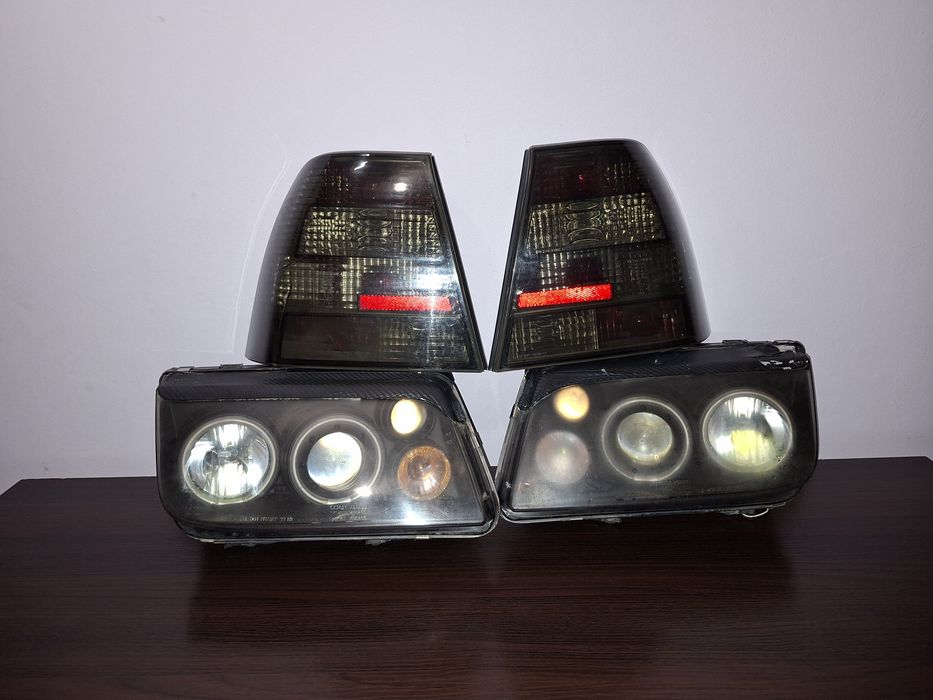 Vând faruri si stopuri bora