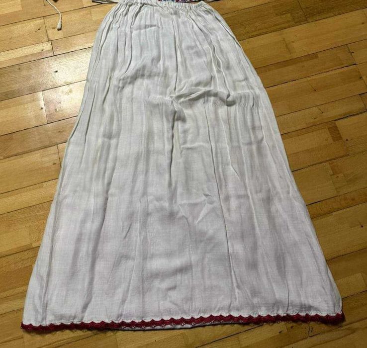 Costum tradițional românesc