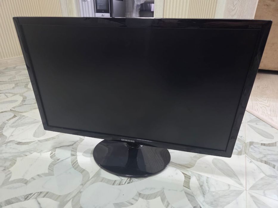 Продам Монитор LS24D300HSI CI