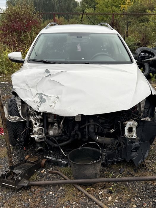Dezmembrez vw passat b7