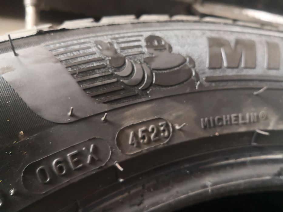 235 55 19 цола гуми като нови Michelin dot 23