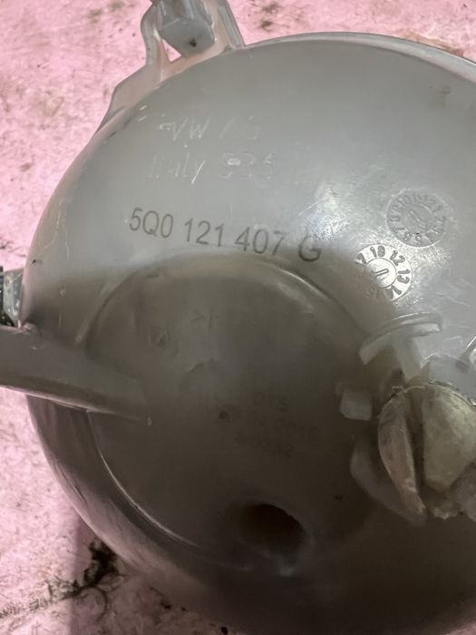 Vas expansiune apa antigel passat b8 arteon 5Q0121407G
