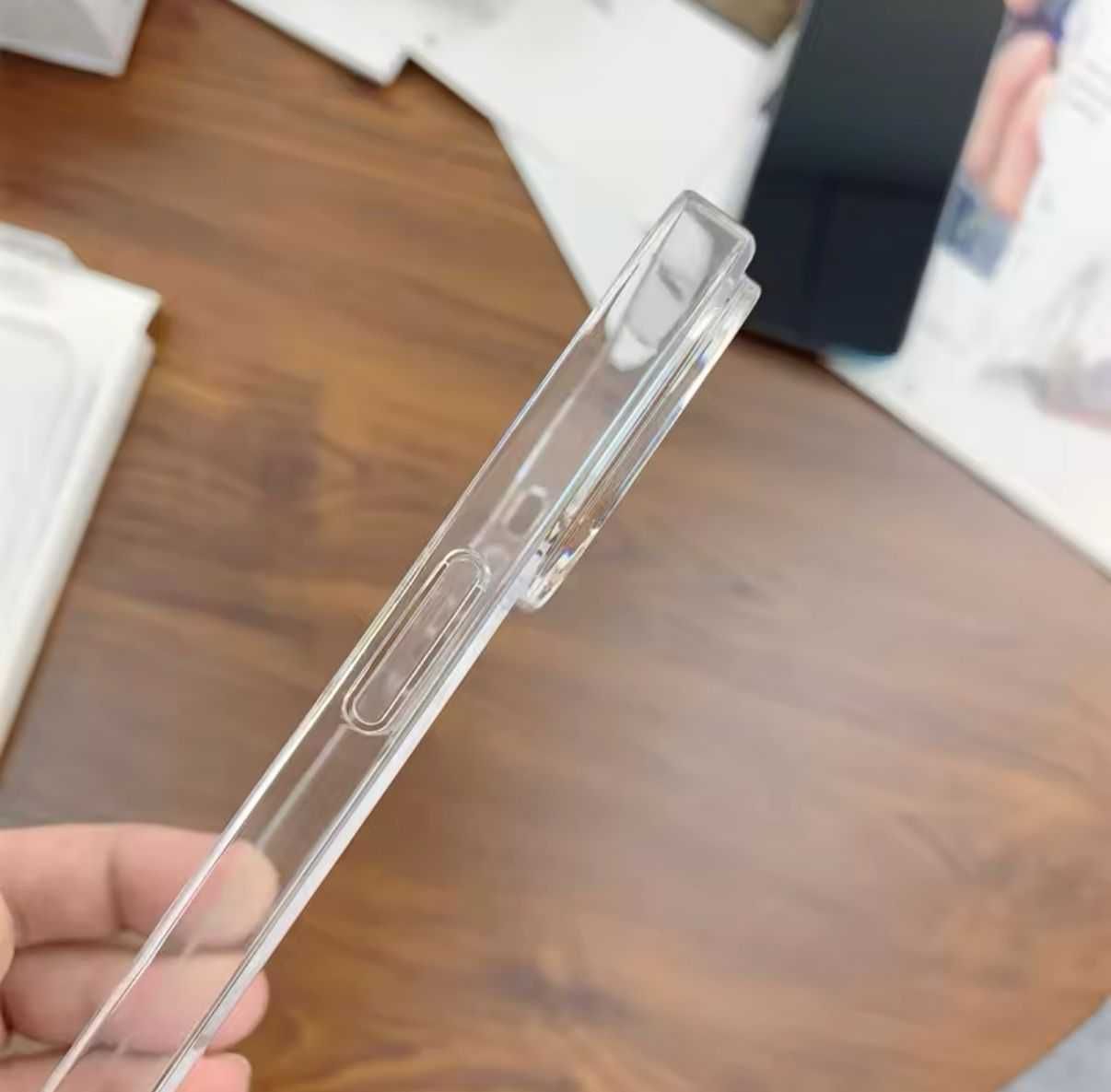 Carcasa/Husa transparenta Apple Iphone 16/16 Pro/16 Pro Max cu Magsafe