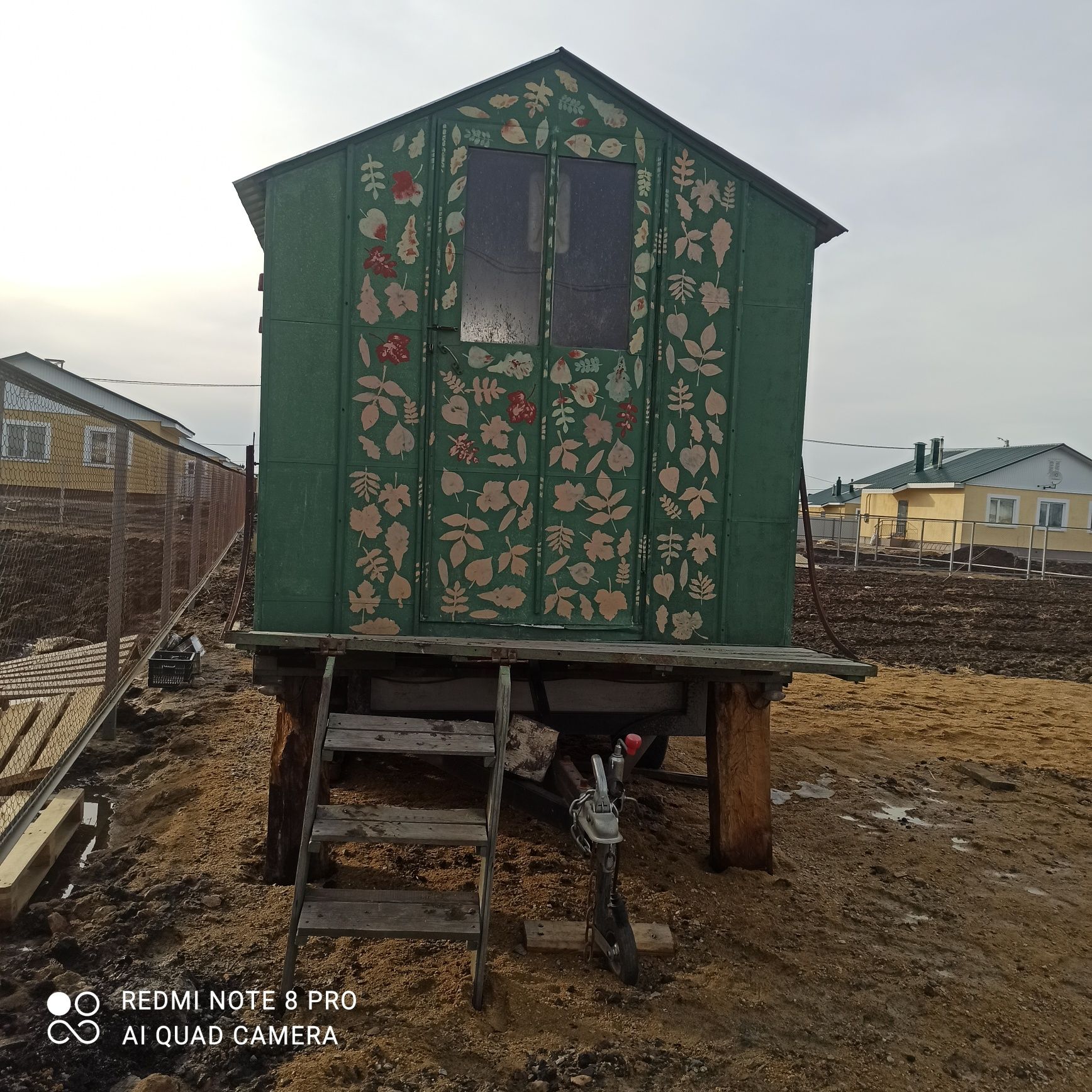 Срочно!!!Пчелопавильон на прицепе 24 семьи