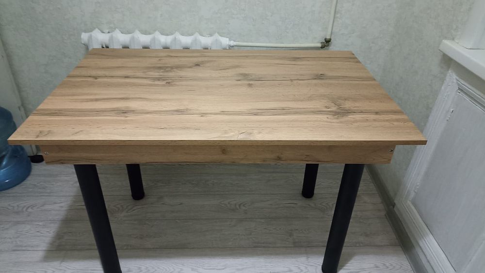 Новый стол кухонный