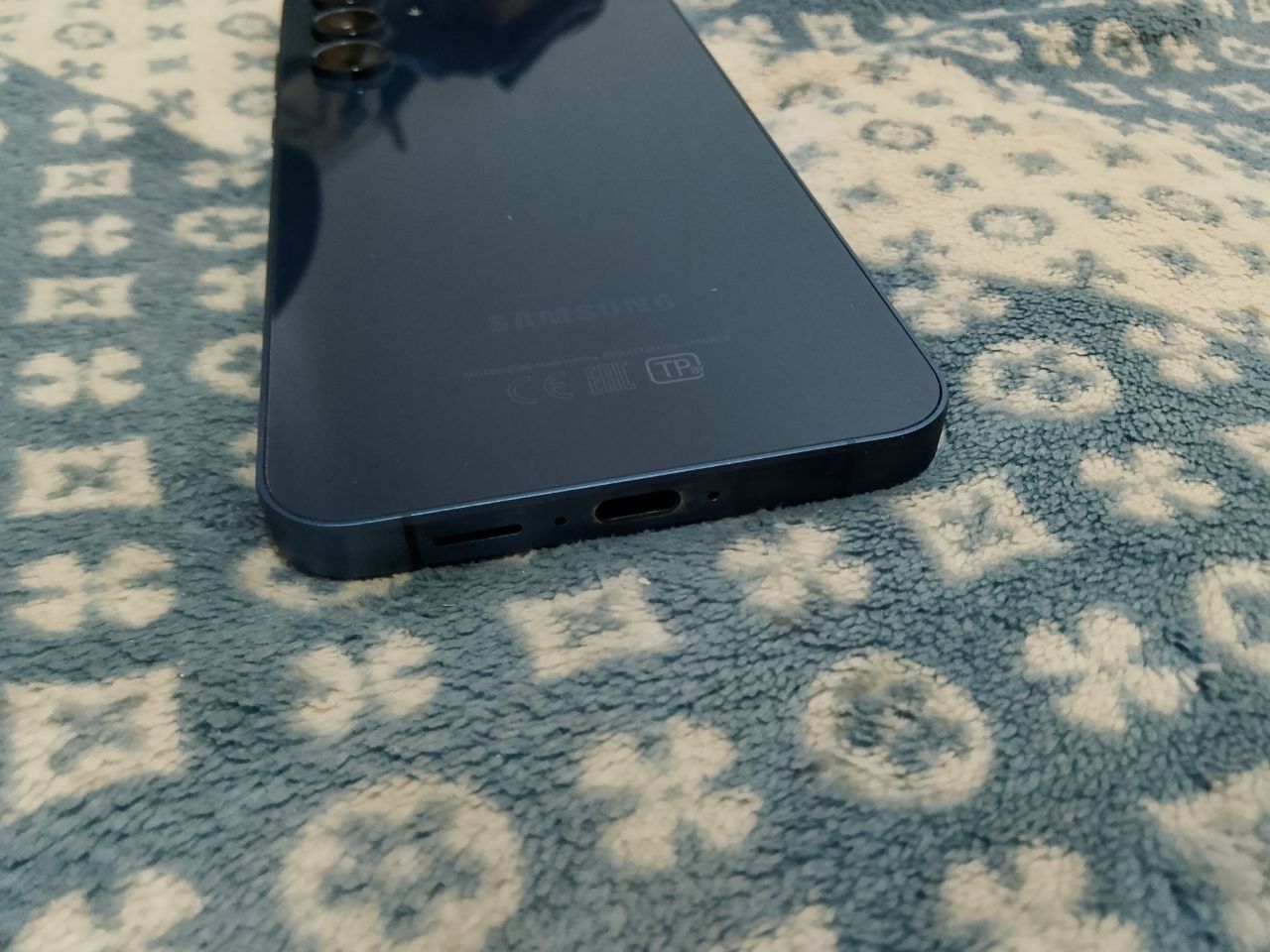 Продаю Galaxy A55 5G оригинал