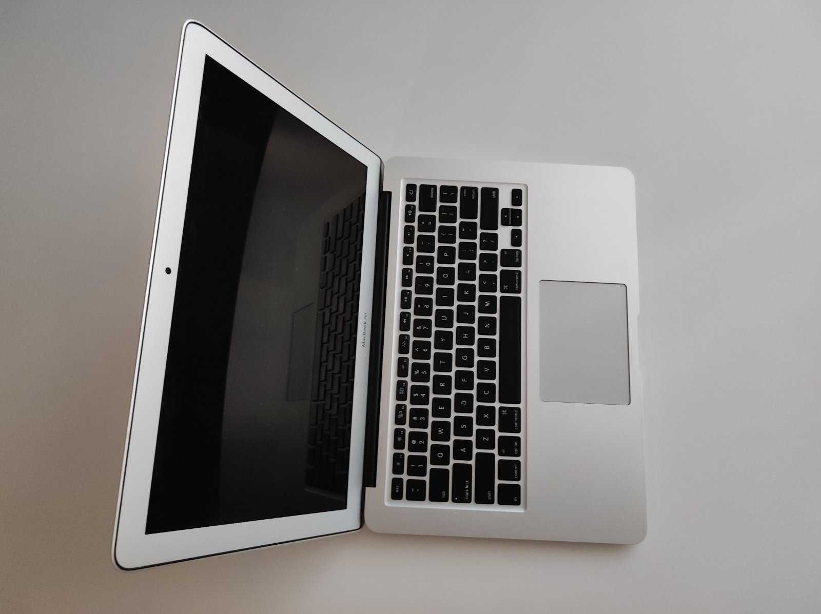 Macbook Air 13 inch Mid 2013 MacOS BigSur (реновиран с нова батерия)