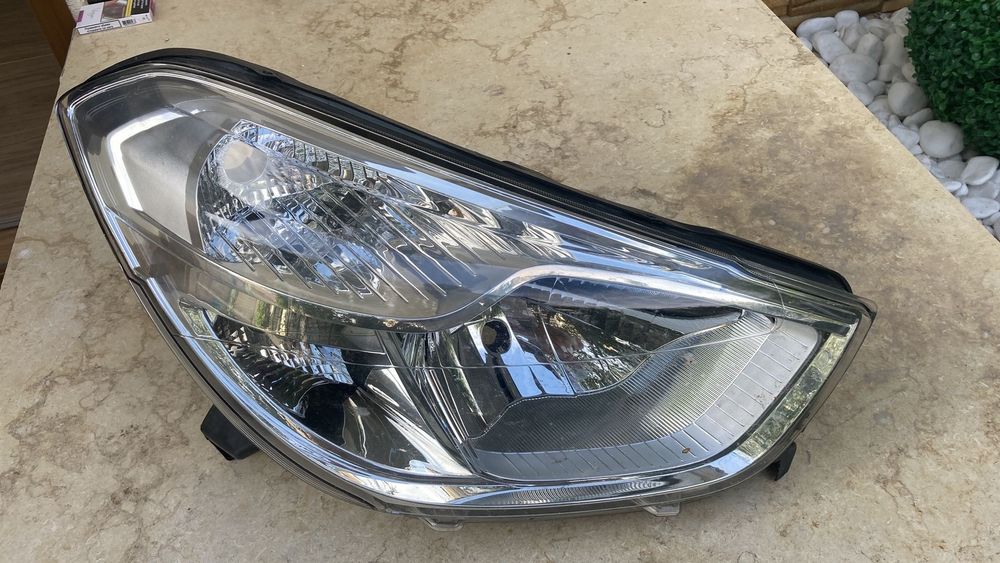 Far Dacia Dokker/lodgy dreapta 2012/2013/2014/2015/2016/2017/2018/2020