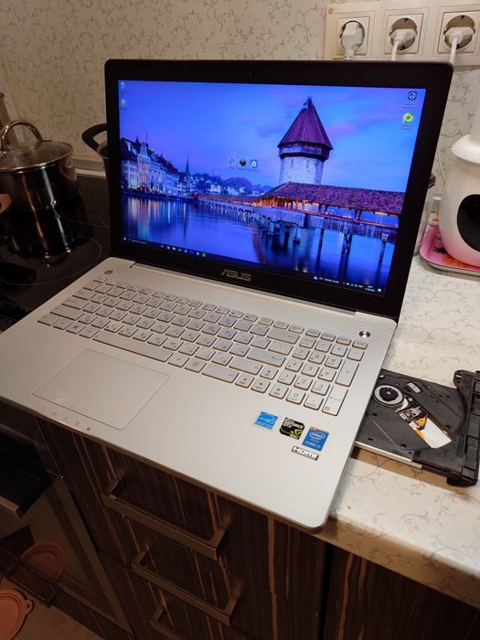 Asus N550JX - i7, 16gb RAM, 500gb SSD - nVidia GTX 950m - Win10