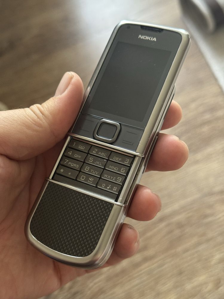 Nokia 8800 art carbon
