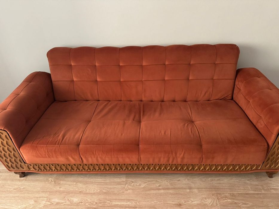 Продам диван срочно