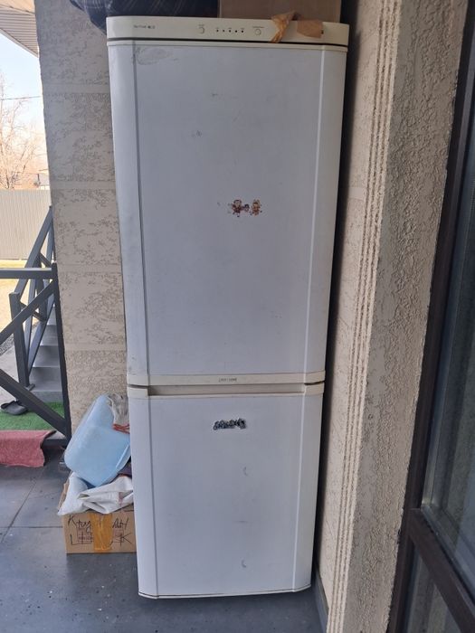 Продам б/у холодильник