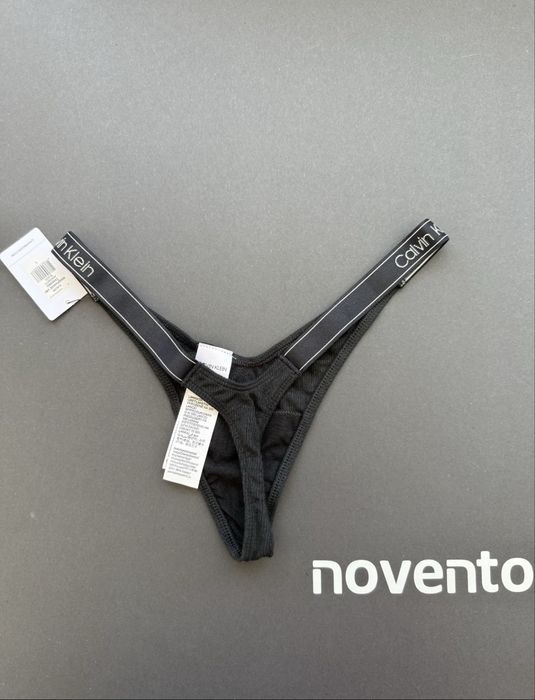 Изразани прашки Calvin Klein /S/