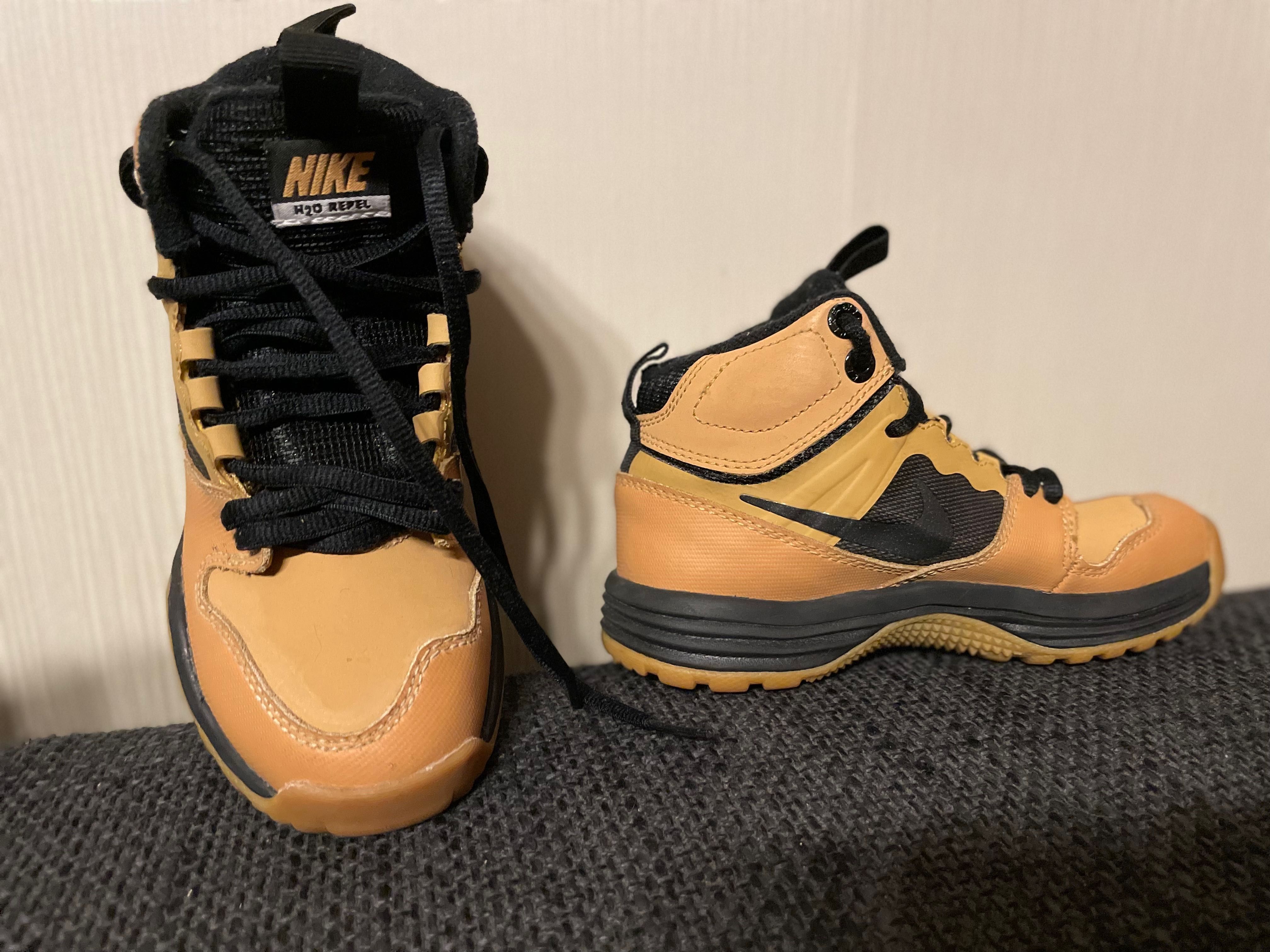 Nike детски боти