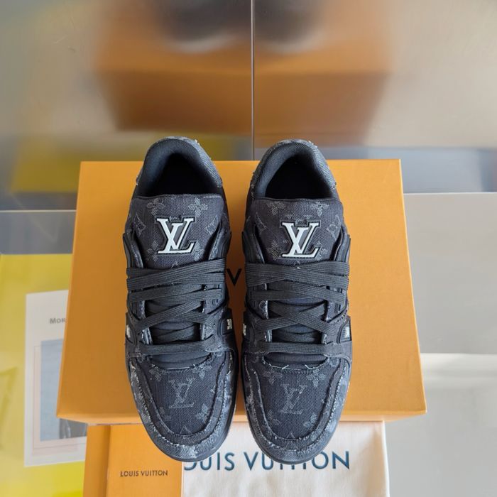 Adidasi Louis Vuitton Calitate Premium