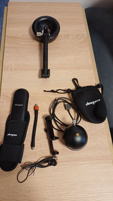 Sonar Deeper Pro + Deeper Extender. Kit complet plantat sau lansat.