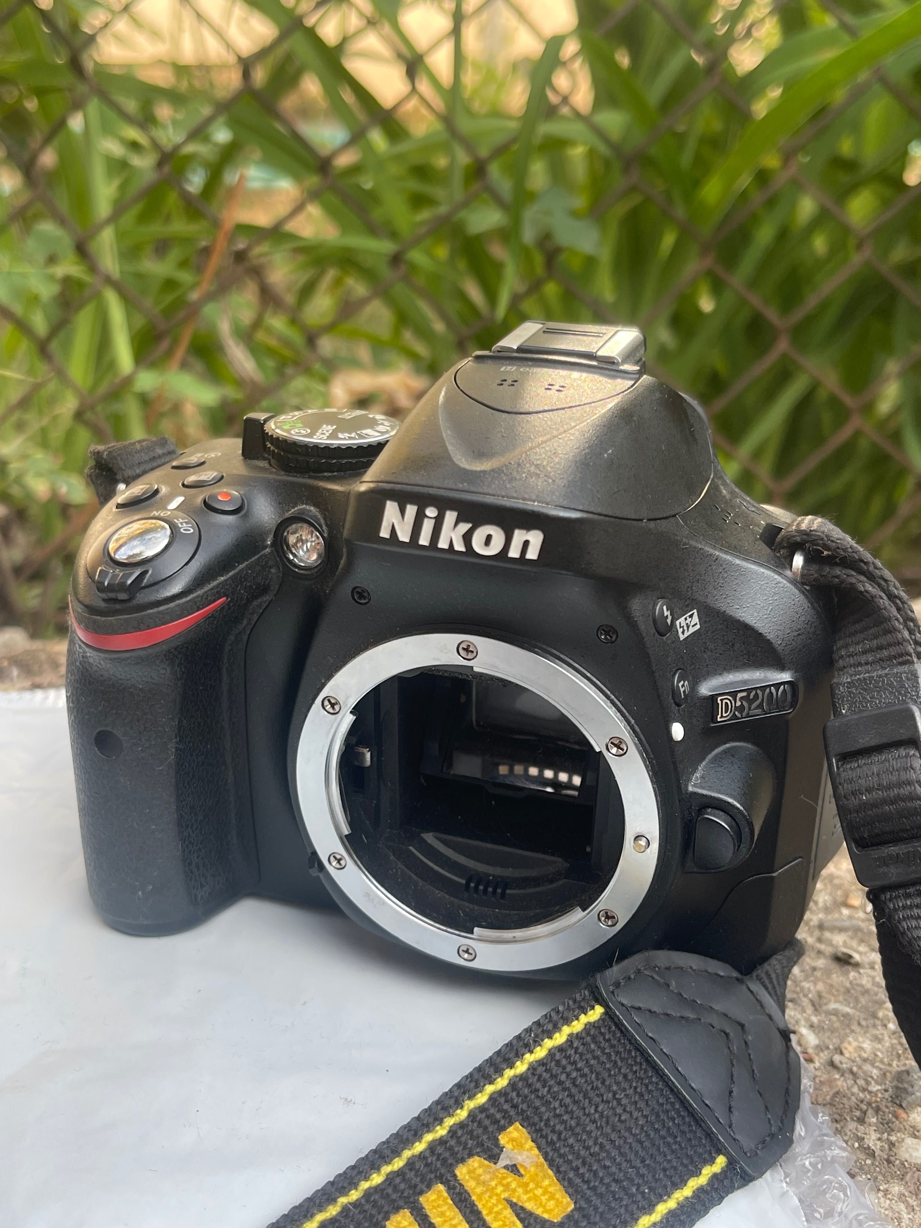 Фотоапарат Nikon I canon
