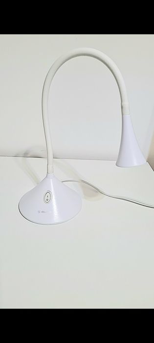 Veioza lampa de masa birou albă