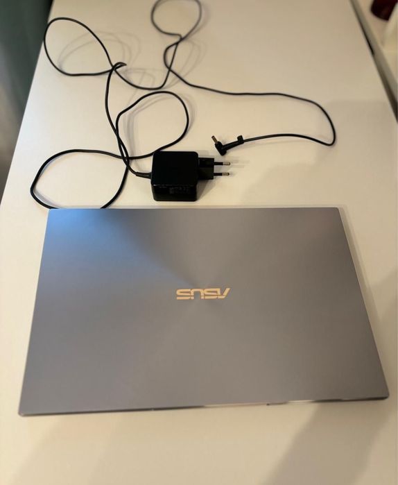 Laptop ASUS UM431DA AMD® Ryzen 7 3700U 14", Full HD, 16GB, 512GB SSD