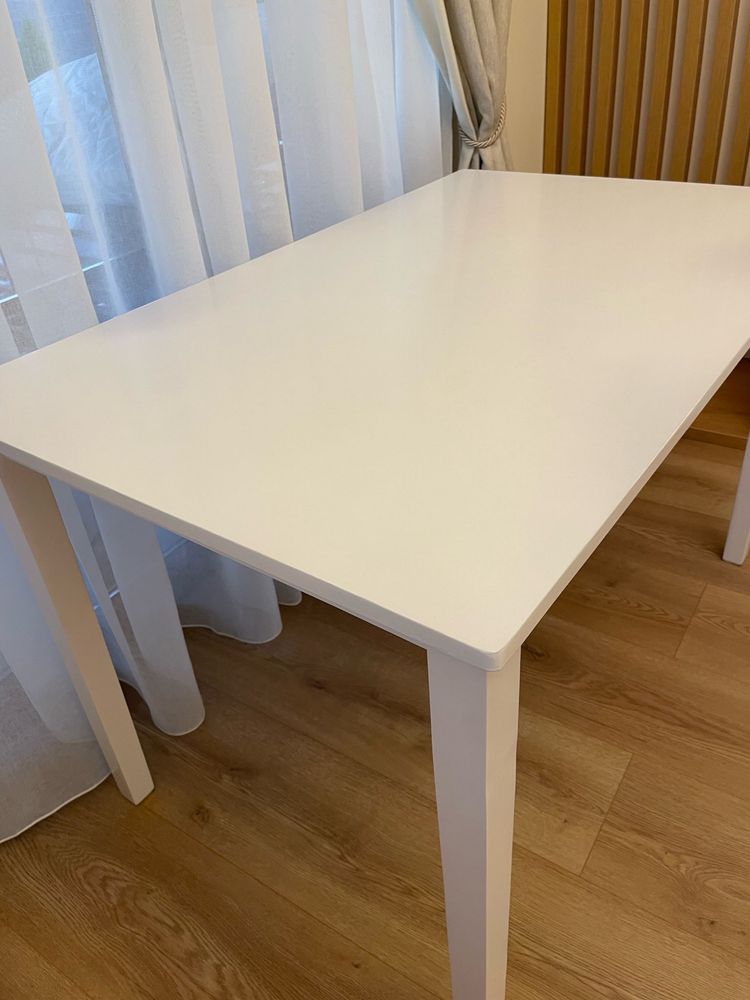 Se vinde masa alba bucatarie 120x75 cm
