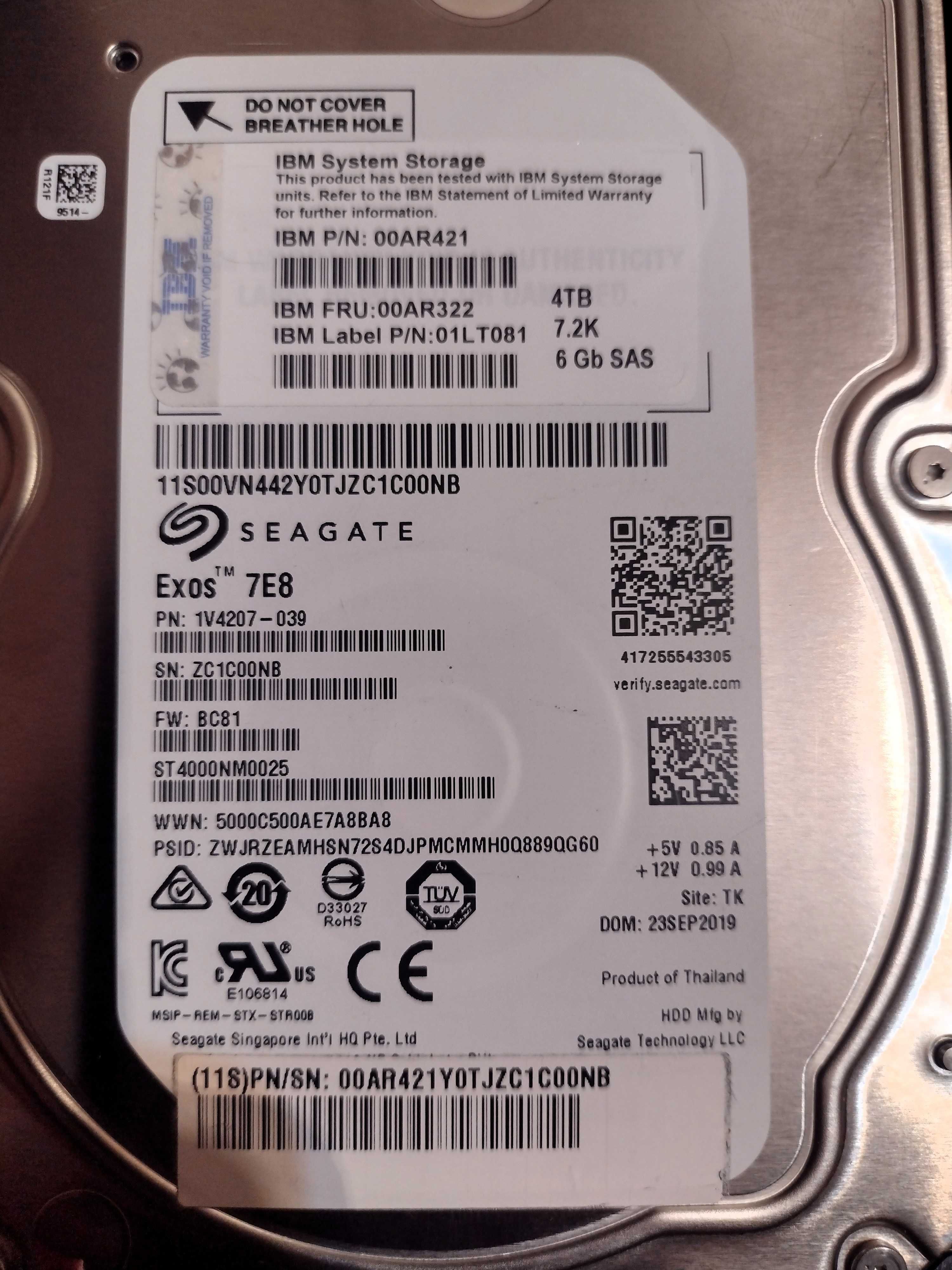 70 TB SAS дискове  10 x 3TB и 10 x 4TB 6Gb/s