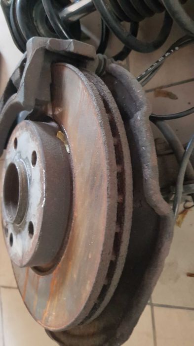 Fuzeta discuri etrieri Arc amortizor VW Golf 5 Skoda Octavia 2