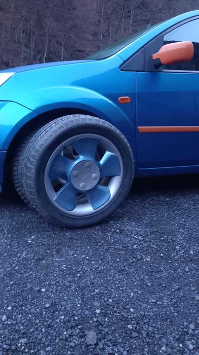 Vand Ford focus 1.3 benzina