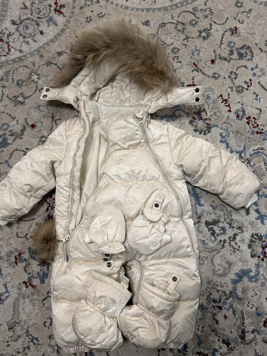 продается детские комбинезоны