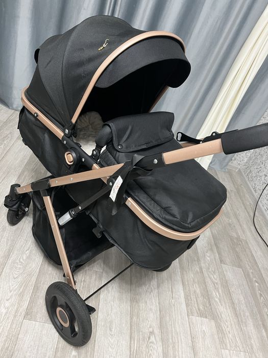 продам коляску в отличном состояний