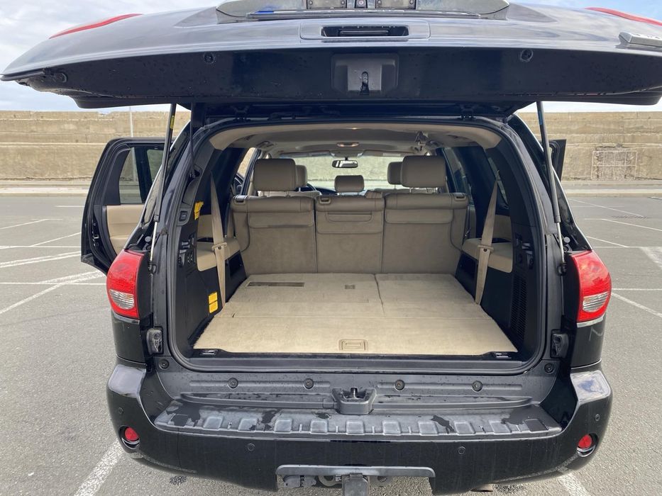 Toyota Sequoia Limited 5,7 LPG