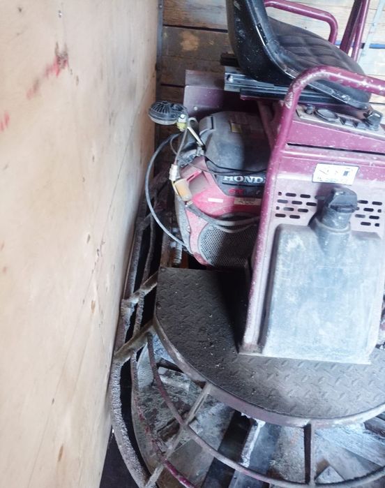 Двухроторная затирочная машинка