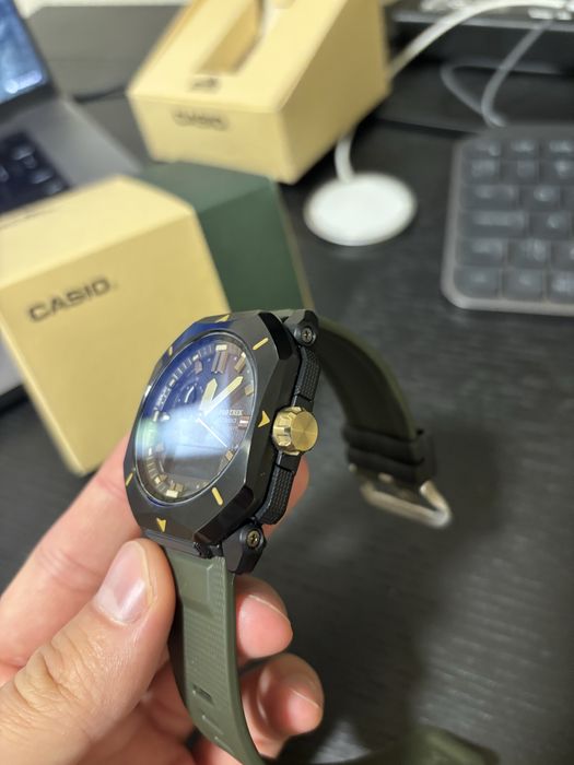 Casio Pro Trek 6900Y-3ER