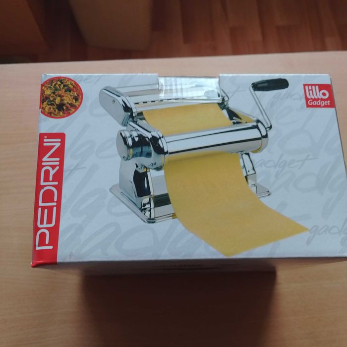 Машинка за паста нова