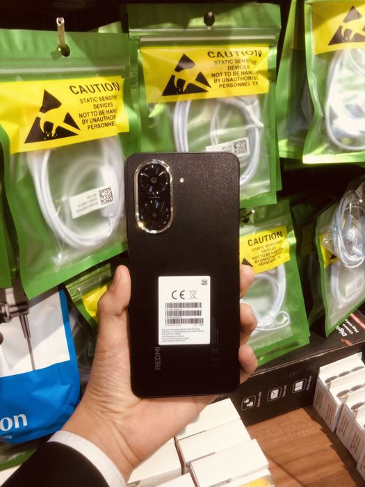 Telifon vibr kop 600 ta telifon bor garyantiya 1 oy