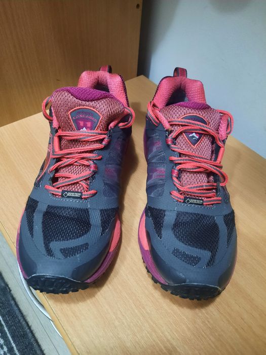 Adidasi dama Goretex