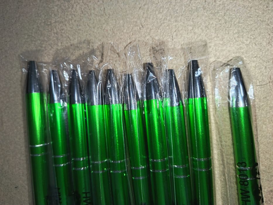 Vand pixuri metalice