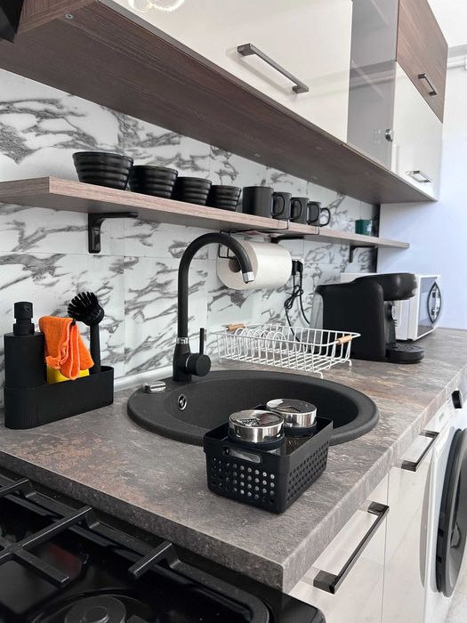 Inchiriem Studio-uri Deluxe termen lung-Mamaia Nord
350 €