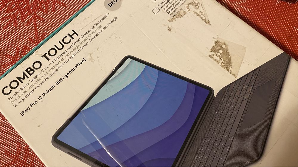 Logitech Combo Touch iPad Pro 12,9”, husa+tastatura+trackpad