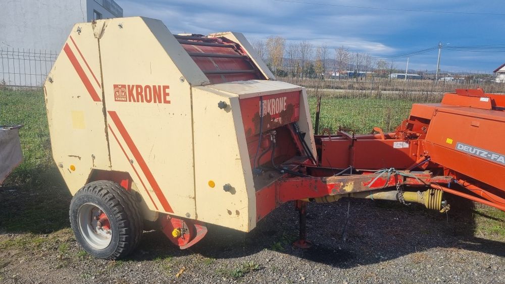 Krone 150 presa Deutz Fahr 490