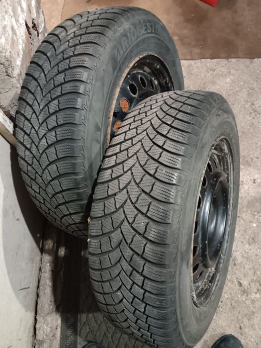 Зимни гуми Bridgestone с джанти