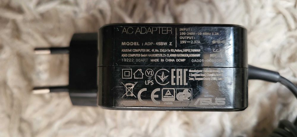 ASUS Incarcator 19V-2.37A adaptor fuctional