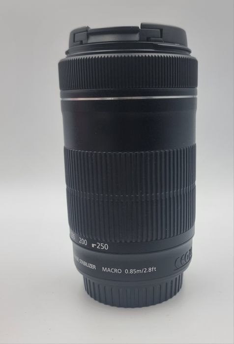 Amanet F28: Obiectiv foto DSLR Canon EF-S 55-250mm