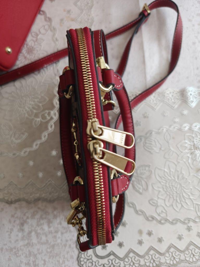 Дамска чанта GUCCI