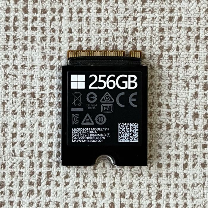 Microsoft 256GB M.2 NVMe 2230 SSD [Модел 1911]