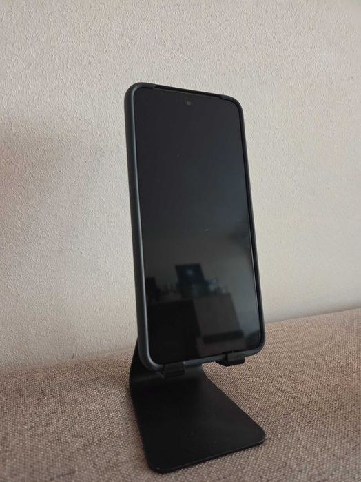 Pixel 8 negru, 128GB, Android 16