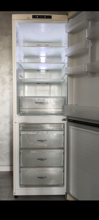 Холодильник LG NO FROST в отличном состоянии