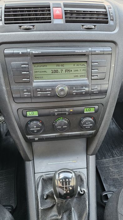 Vând Skoda Octavia 2 1.9 105 Cp 2009 !