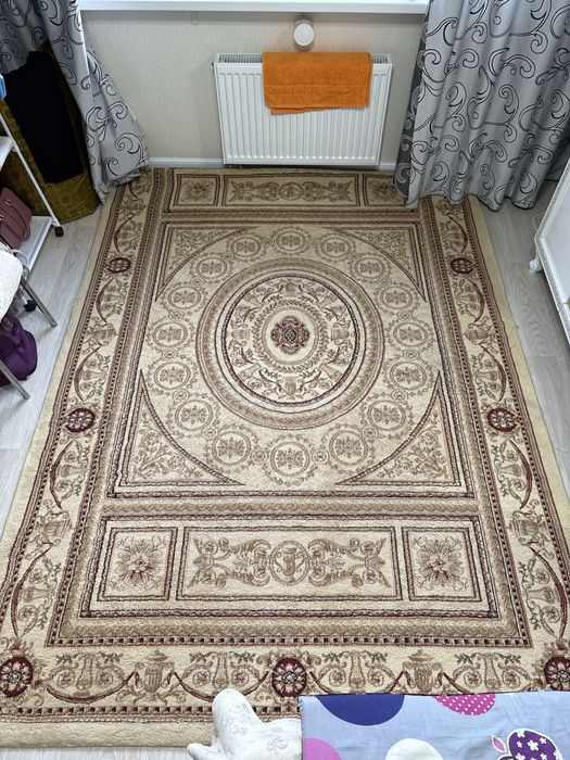 Продам ковер в хорошем состояний