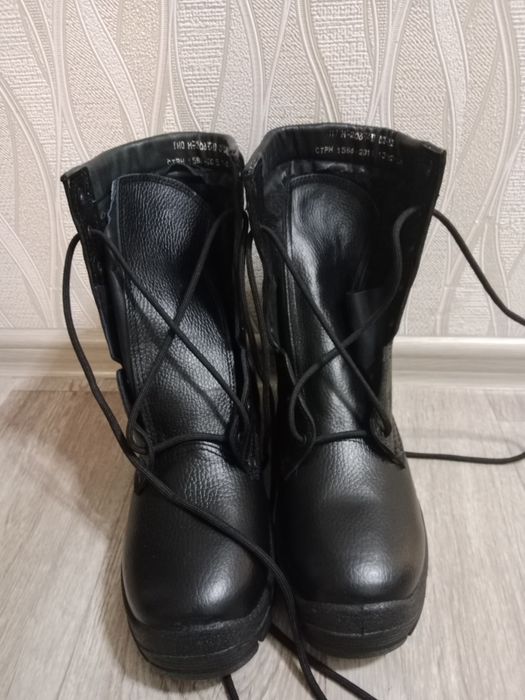 Продам Берцу кожанный